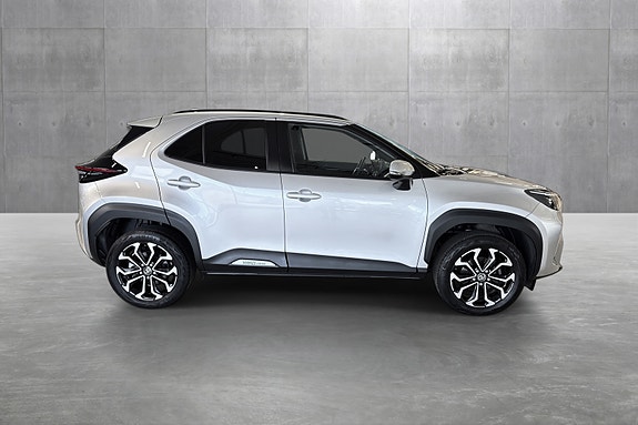 Toyota Yaris Cross 6 of 23