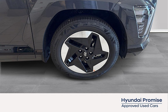 Hyundai Kona 24 of 26