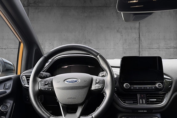 Ford Fiesta 7 of 9