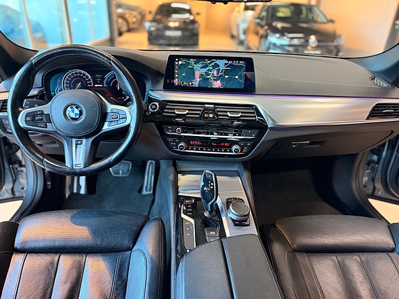 BMW 530e 15 of 30