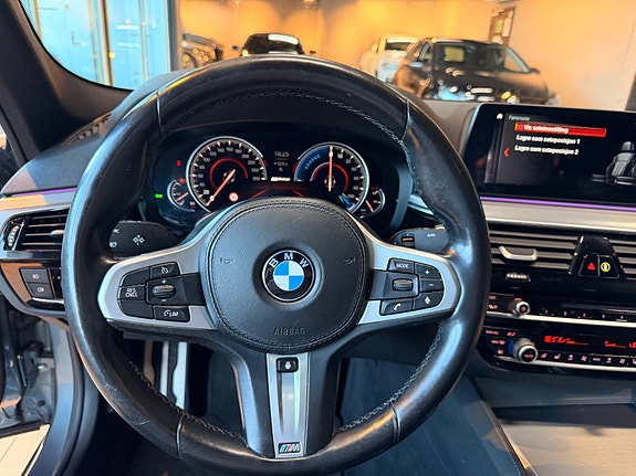 BMW 530e 17 of 30