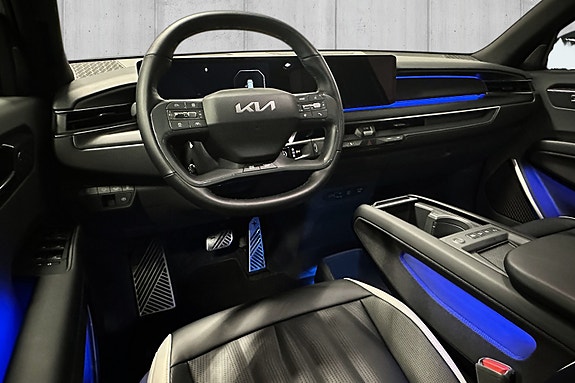 Kia EV9 8 of 21