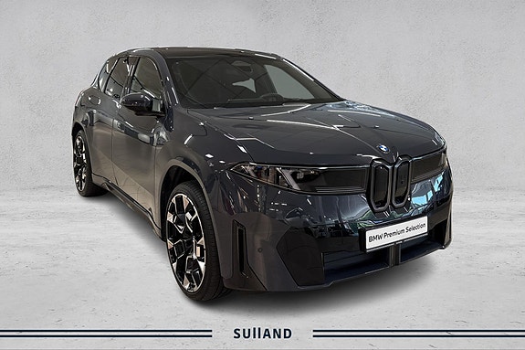BMW iX3 7 of 20