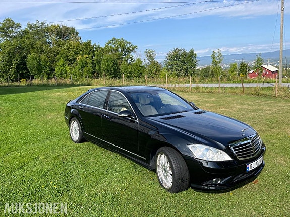 Mercedes-Benz S-Klasse 3 of 30