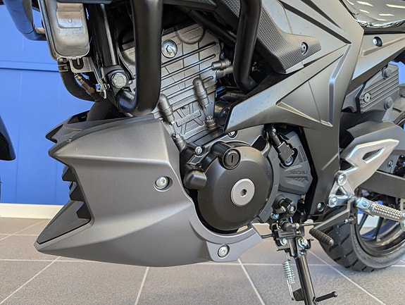 Suzuki GSX-S 125 8 of 17