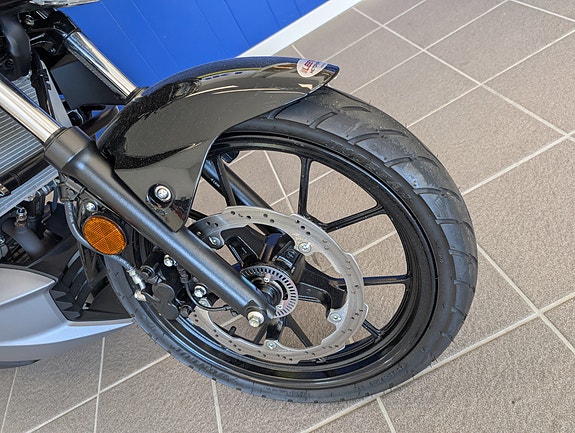 Suzuki GSX-S 125 13 of 17