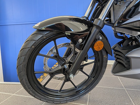 Suzuki GSX-S 125 14 of 17