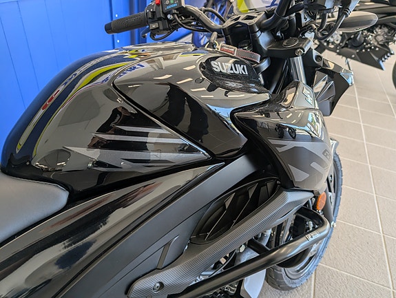 Suzuki GSX-S 125 7 of 17