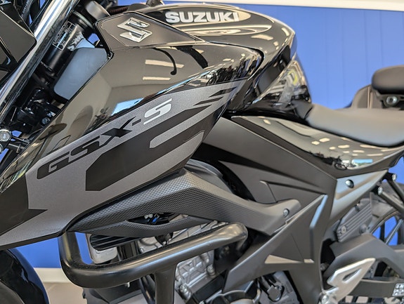 Suzuki GSX-S 125 5 of 17