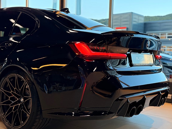 BMW M3 11 of 30
