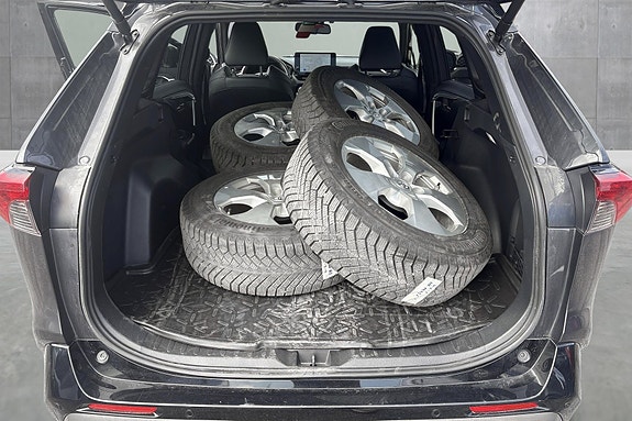 Toyota RAV4 11 of 11