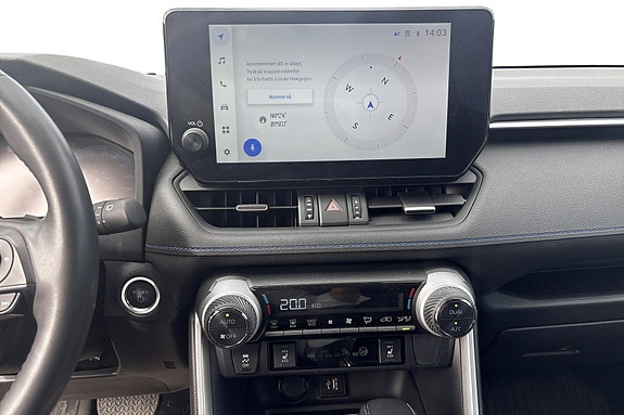 Toyota RAV4 6 of 11