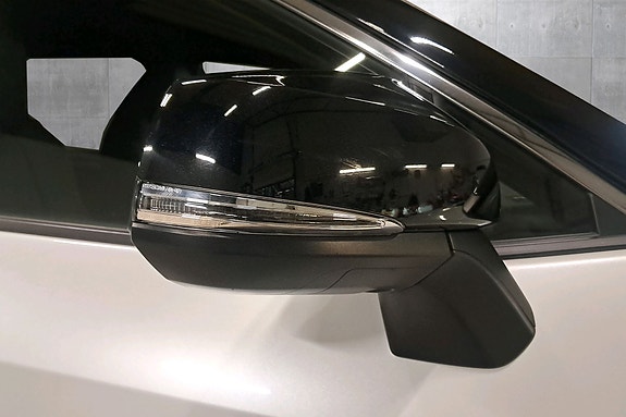 Toyota RAV4 24 of 30