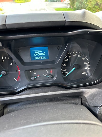 Ford Transit Custom 8 of 22