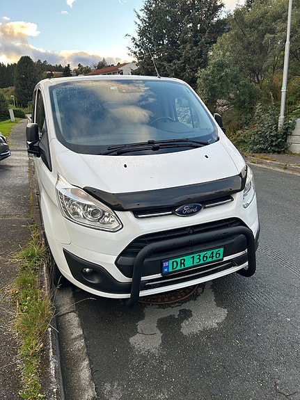 Ford Transit Custom 2 of 22