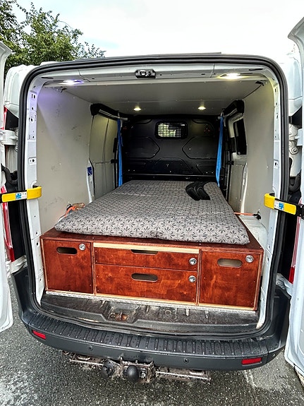 Ford Transit Custom 9 of 22