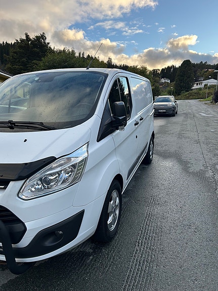 Ford Transit Custom 3 of 22