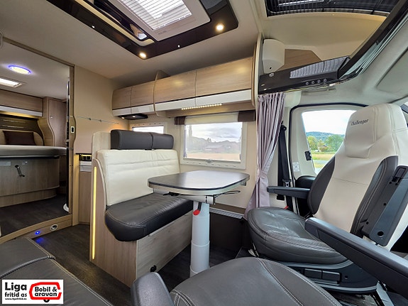 Challenger 398 XLB SPECIAL EDITION / 150 Hk Automat / Solcelle / Stekeovn 20 of 29