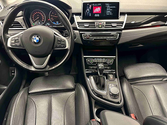 BMW 225xe 29 of 30