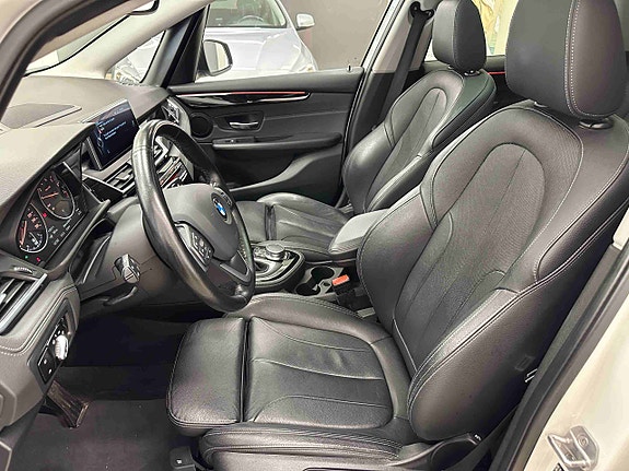 BMW 225xe 17 of 30