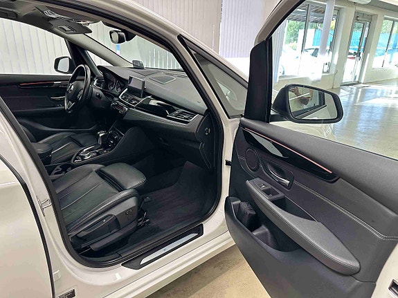 BMW 225xe 21 of 30