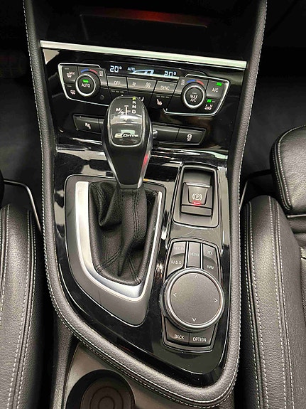 BMW 225xe 30 of 30