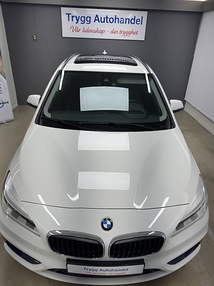 BMW 225xe 10 of 30