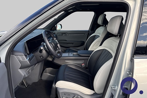 Kia EV9 12 of 29