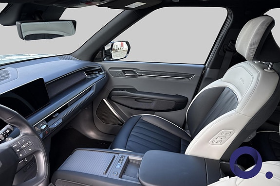 Kia EV9 14 of 29
