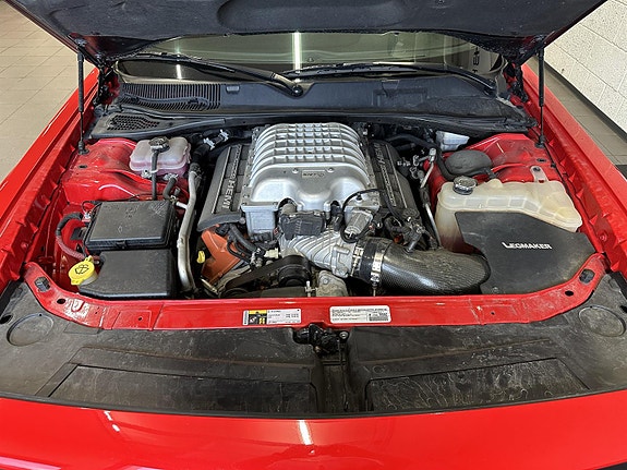 Dodge Challenger 23 of 26