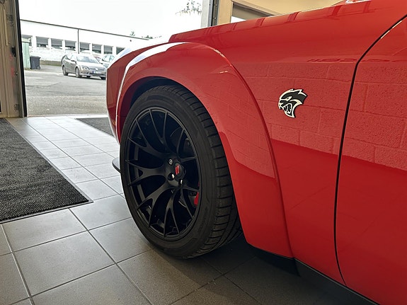 Dodge Challenger 10 of 26