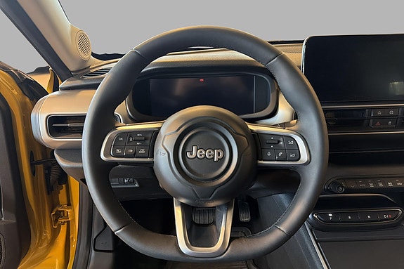 Jeep Avenger 13 of 22