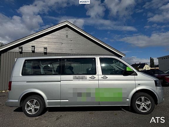 Volkswagen Caravelle 7 of 29