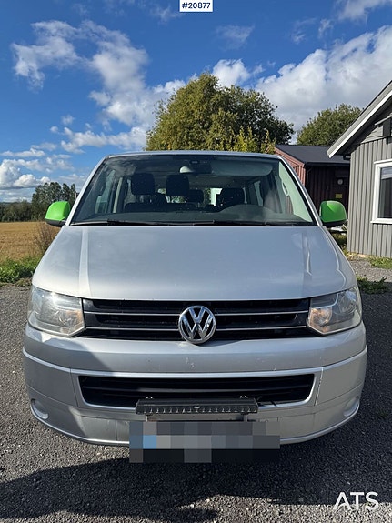 Volkswagen Caravelle 10 of 29