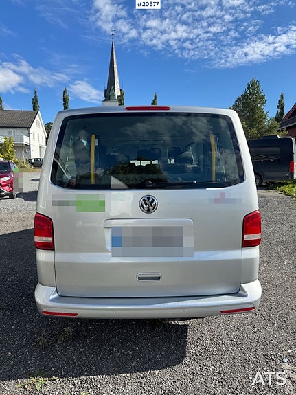 Volkswagen Caravelle 5 of 29
