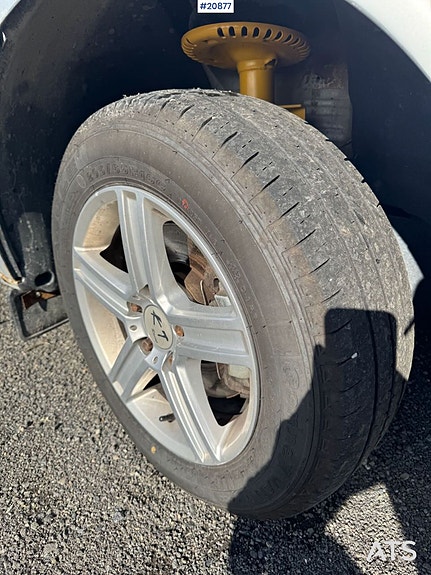 Volkswagen Caravelle 25 of 29