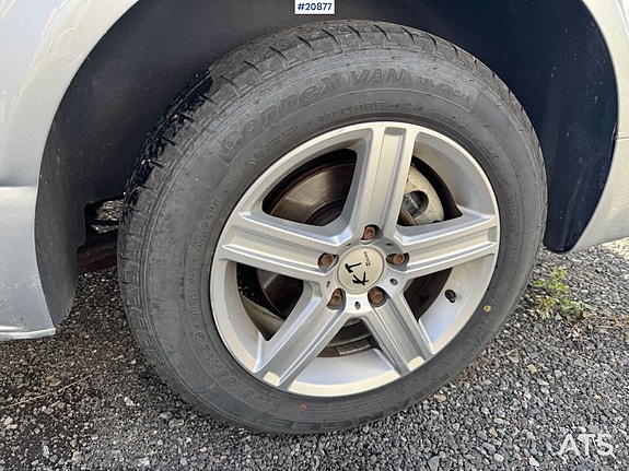 Volkswagen Caravelle 22 of 29