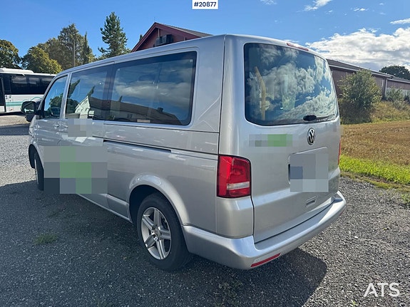 Volkswagen Caravelle 4 of 29