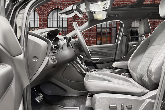 Ford Kuga 13 of 29