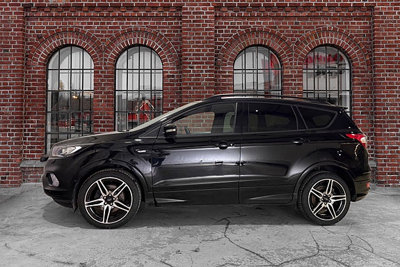 Ford Kuga 8 of 29