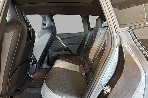 BMW iX 10 of 23