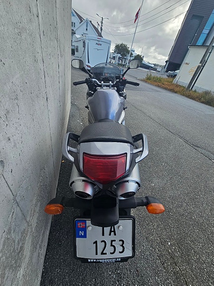 Yamaha FZ6-S Fazer 5 of 5