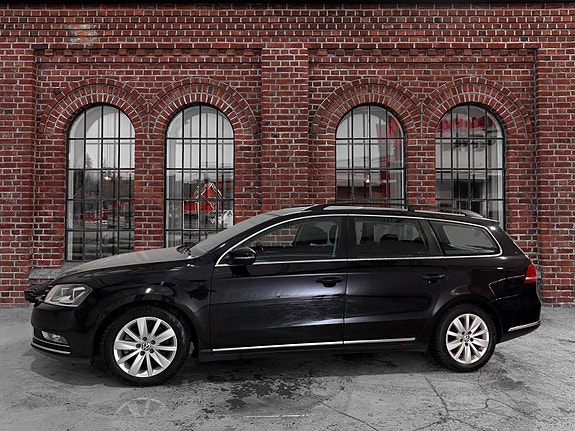 Volkswagen Passat 10 of 23