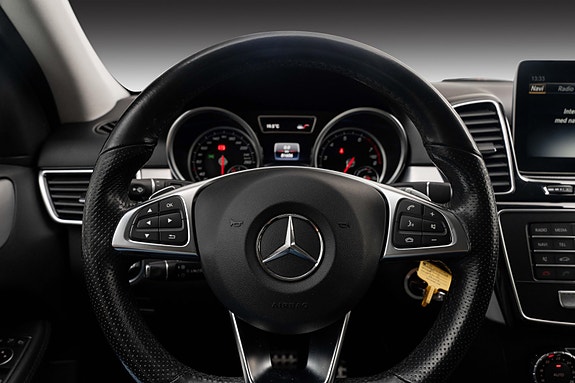 Mercedes-Benz GLE500 e 11 of 27