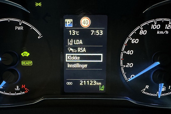 Toyota Yaris 18 of 29