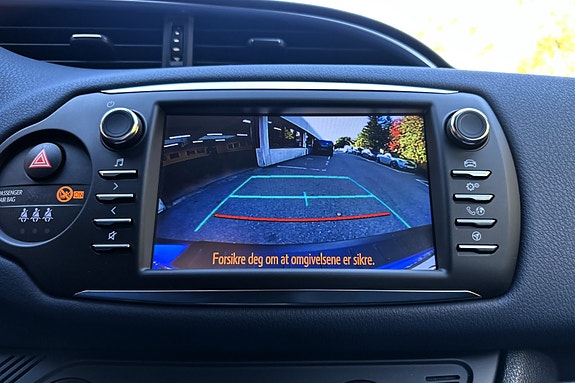 Toyota Yaris 26 of 29