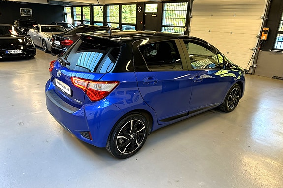 Toyota Yaris 5 of 29