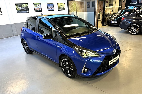 Toyota Yaris 7 of 29