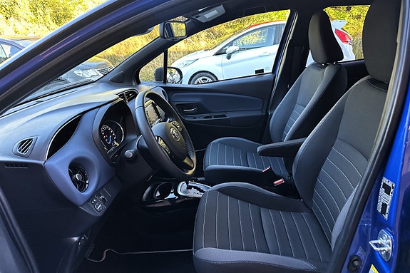 Toyota Yaris 10 of 29