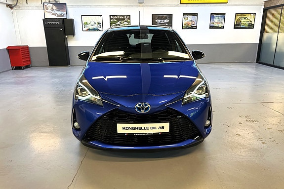 Toyota Yaris 8 of 29